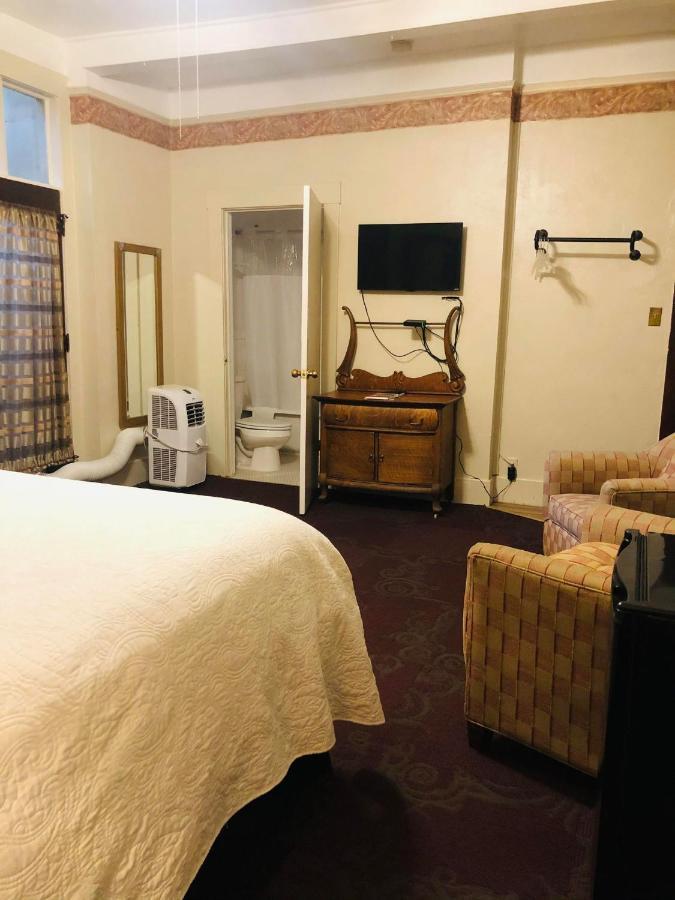 Historic Palace Hotel Silver City Esterno foto
